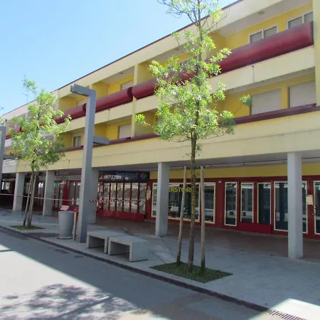 Colorful By The Beach-beahost