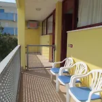 Apartment Colorful By The Beach-beahost *