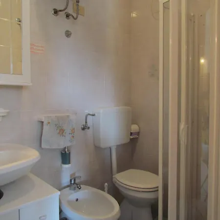 Modern - Ac Parking Place Amenities * Bibione