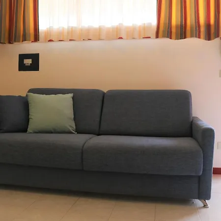 Modern - Ac Parking Place Amenities Bibione