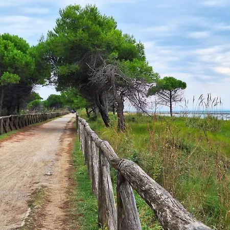 Colorful By The Beach-beahost Lägenhet Bibione