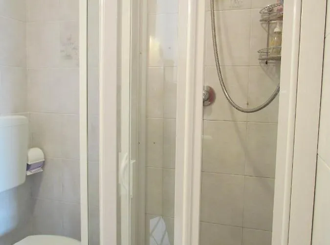 Colorful By The Beach-beahost *